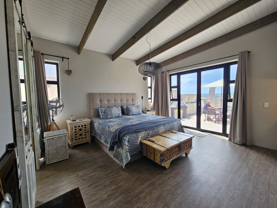 4 Bedroom Property for Sale in Stilbaai Wes Western Cape